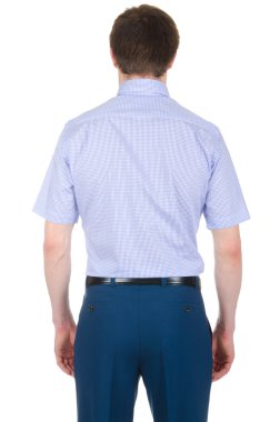 Beyaz gömlekli erkek model.