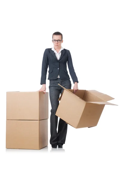 Жінка-бізнес-леді з коробками на білому — стокове фото