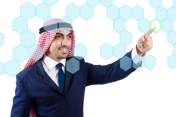 Arabiska man trycka virtuella knappar — Stockfoto