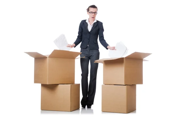 Mujer mujer de negocios con cajas en blanco —  Fotos de Stock