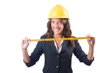 Ölçüm bandı olan kadın inşaatçı