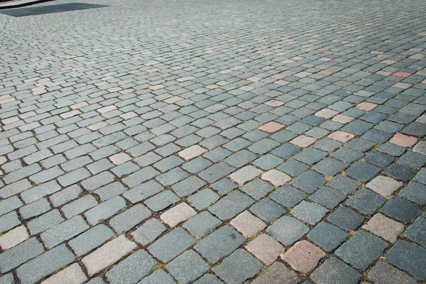 Viejo camino pavimentado con las piedras de guijarro —  Fotos de Stock