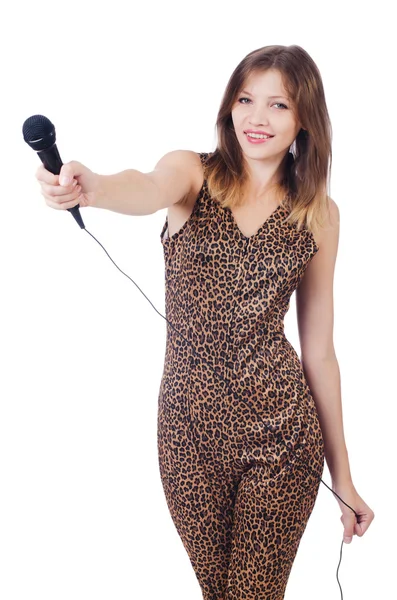 Vrouw zangeres met microfoon — Stockfoto