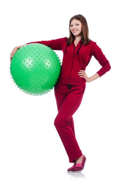 Jeune femme avec ballon d'exercice — Photo