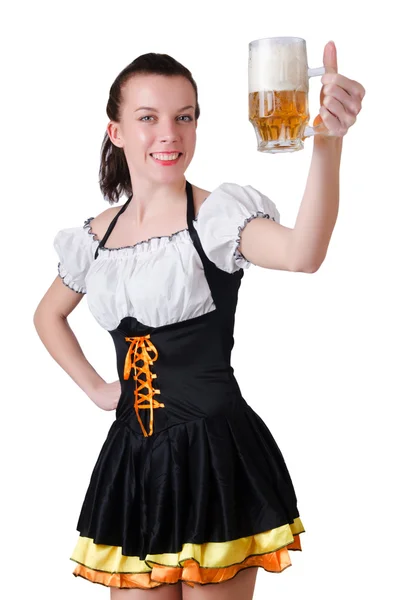 Молода офіціантка з пивом на білому — стокове фото