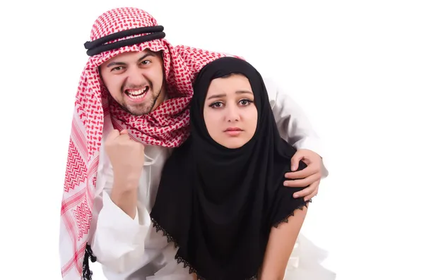 Arab muž se svou ženou na bílém — Stock fotografie