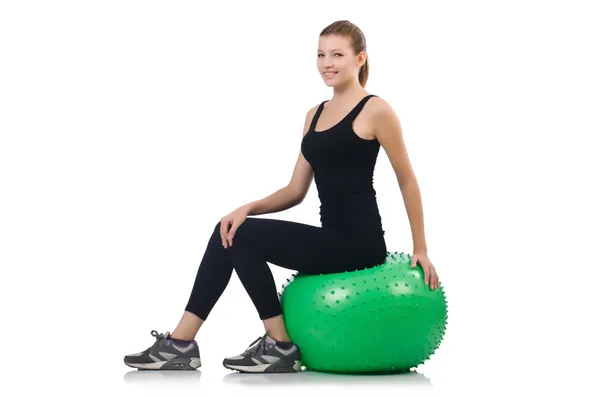 Женщина с мячом упражнения — стоковое фото