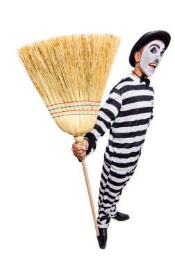 esir üzerinde beyaz izole süpürge ile