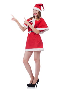 Beyaz üzerine kırmızı Noel Baba kostümü giymiş genç bir kadın.