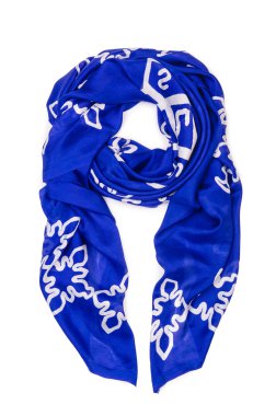 Beyaz eşarplı moda konsepti