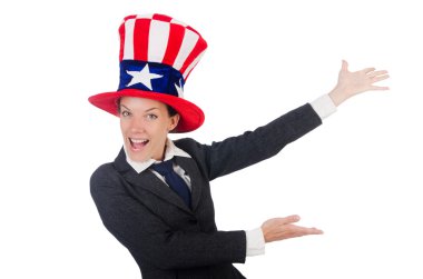 Beyaz üzerinde Amerikan sembolleri olan genç bir kadın.