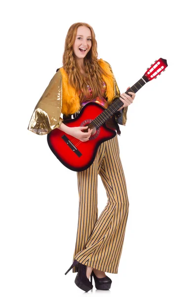 Chica joven con guitarra en blanco — Foto de Stock