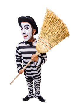 esir üzerinde beyaz izole süpürge ile