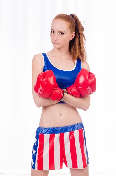 Boxer femme en uniforme avec des symboles américains — Photo