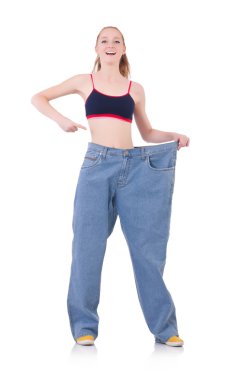 Diyet konusunda geniş kotlu bir kadın.