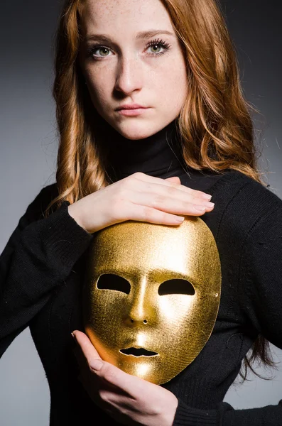 Mulher com máscara — Fotografia de Stock