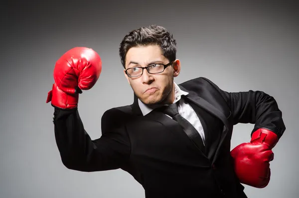 Divertido boxeador hombre de negocios —  Fotos de Stock