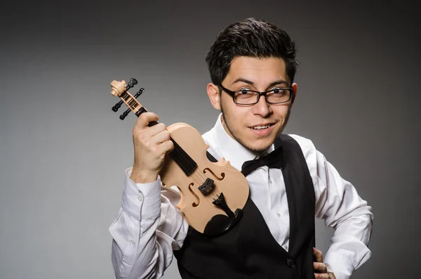 Funny violin player — Stock Photo, Image