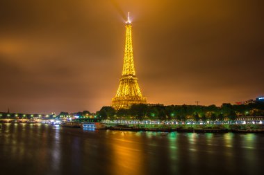 Paris 'teki Eyfel Kulesi.