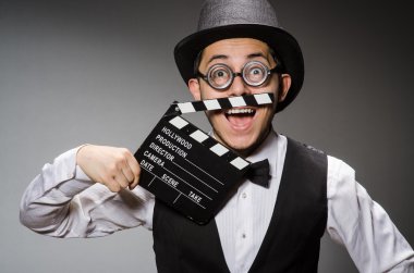 Film alkışlayıcısı olan adam