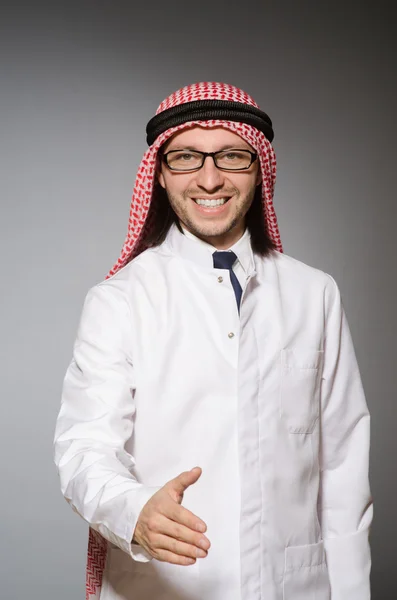 Médico árabe em conceito de diversidade — Fotografia de Stock