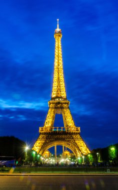 Paris 'teki Eyfel Kulesi