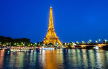 Paris 'teki Eyfel Kulesi.