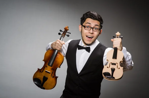 Funny violin player — Stock Photo, Image