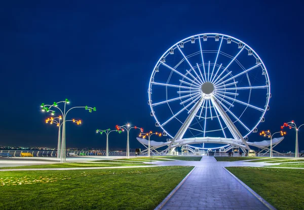 Ferris wheel at sea boulevard — Stock Photo, Image