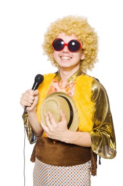 adam afrocut ve mikrofon