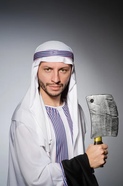 Araber mit scharfer Axt — Stockfoto