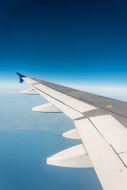 uçak kanadı