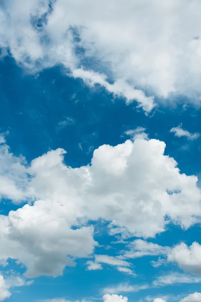 Nuvoloso paesaggio del cielo — Foto Stock