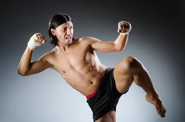 Geript martial arts expert — Stockfoto