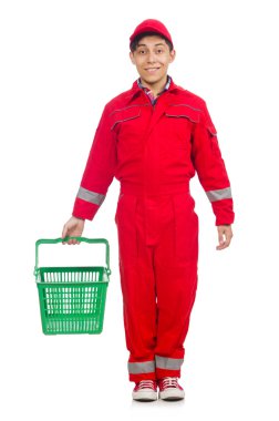 Alışveriş sepetli adam.