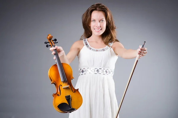 Woman with violin — Stock Photo, Image