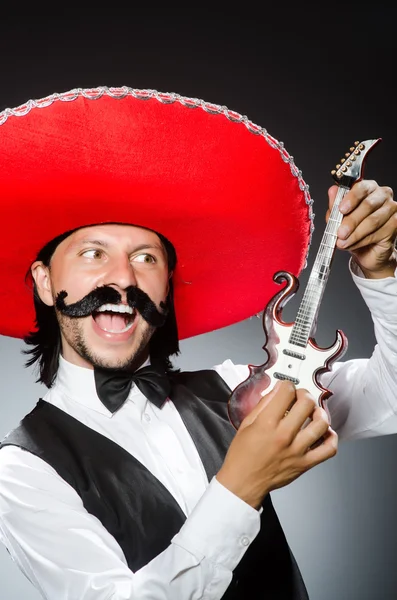 Meksykański człowiek z gitarą — Zdjęcie stockowe