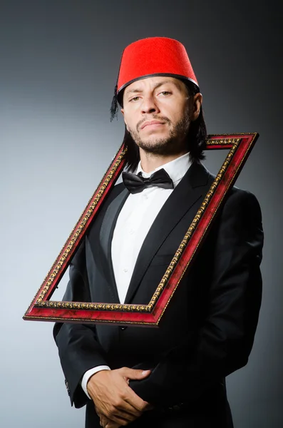 Hombre con sombrero fez — Foto de Stock