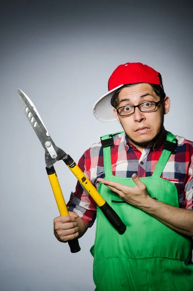 Vtipálek s obří nůžky — Stock fotografie