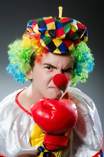 Clown divertente con guanti scatola — Foto Stock