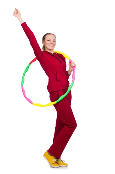 Frau macht Übungen mit Hula-Hoop-Reifen — Stockfoto