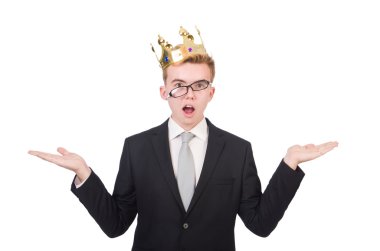 Taçlı bir iş adamı beyazlar içinde.