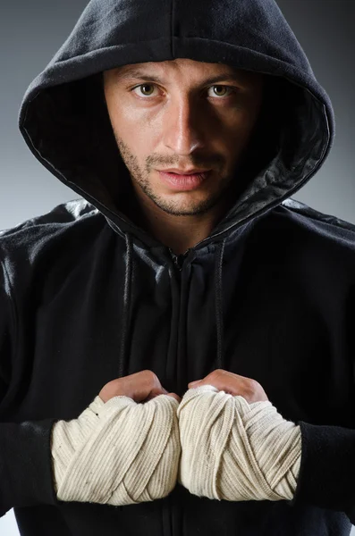 Luchador de artes marciales en el entrenamiento —  Fotos de Stock