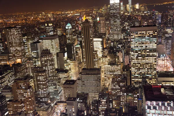 Skyskrapor i New York på natten — Stockfoto