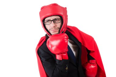 Genç işadamı beyazlar içinde izole edilmiş.