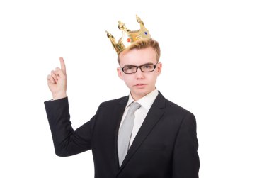 Taçlı bir iş adamı beyazlar içinde.