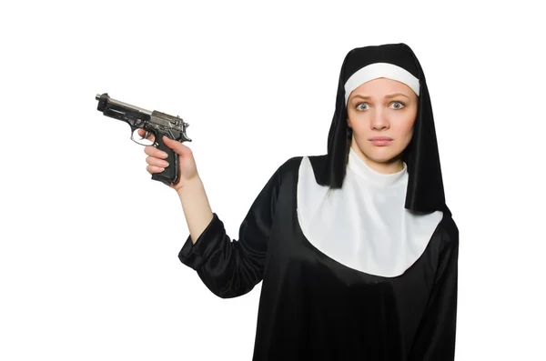 Nonne avec pistolet isolé sur blanc — Photo