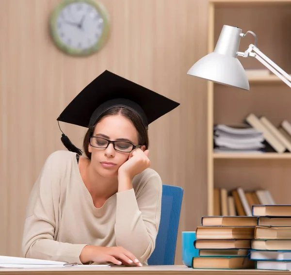 Young student preparing for university exams — Stock Photo, Image