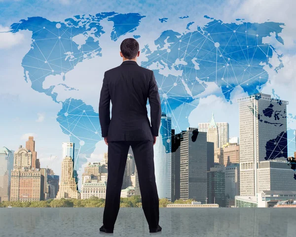 Küresel iş kavramında iş adamı