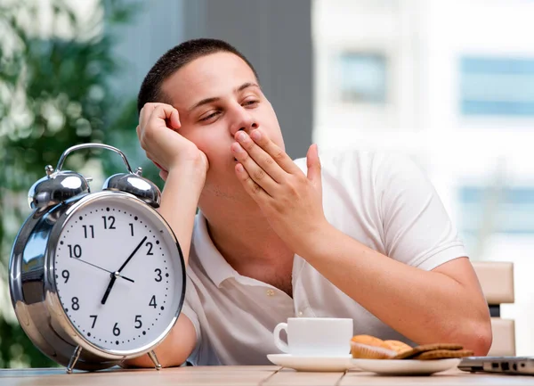 Young student preparing for school exams — Stock Photo, Image